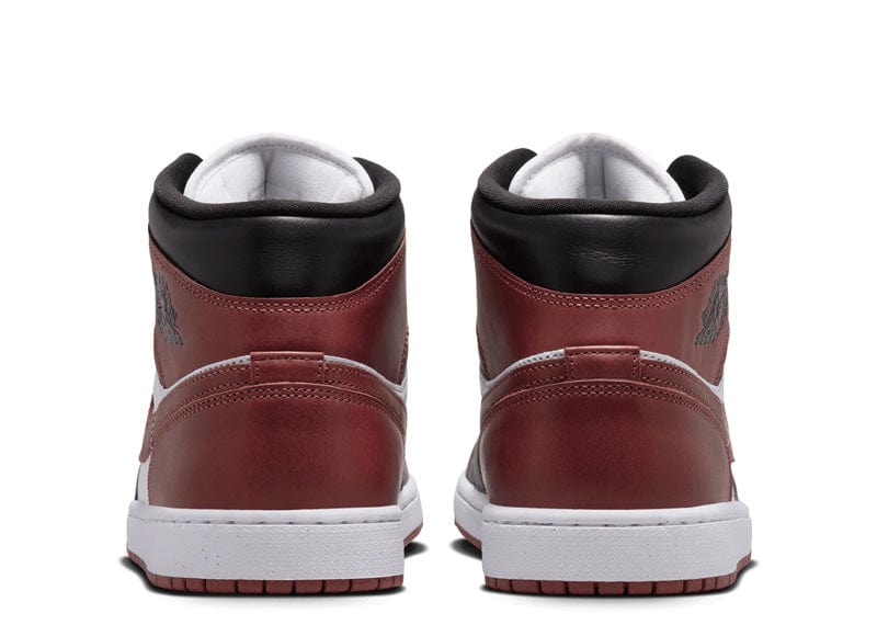 Jordan 1 Mid SE Dark Pony