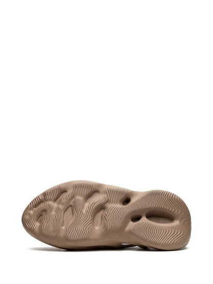 adidas Yeezy YEEZY Foam Runner "Clay Taupe" sneakers