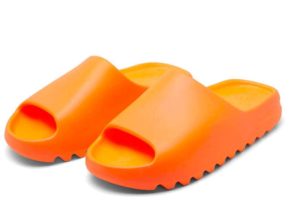Yeezy Slide ‘Enflame Orange’