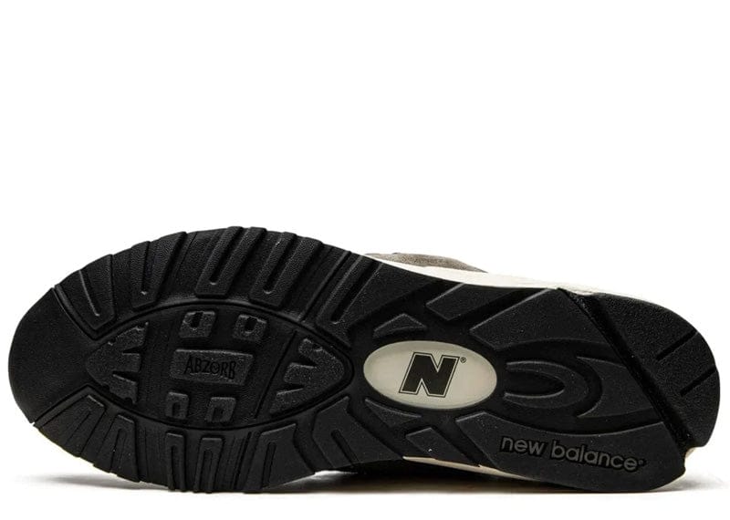 New Balance 990v2 MiUSA Grey Tan