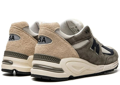 New Balance 990v2 MiUSA Grey Tan