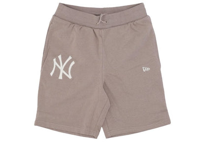 New Era Pantalone Corto Tuta MLB League Essentials Shorts Neyyan Air Grey/Off White
