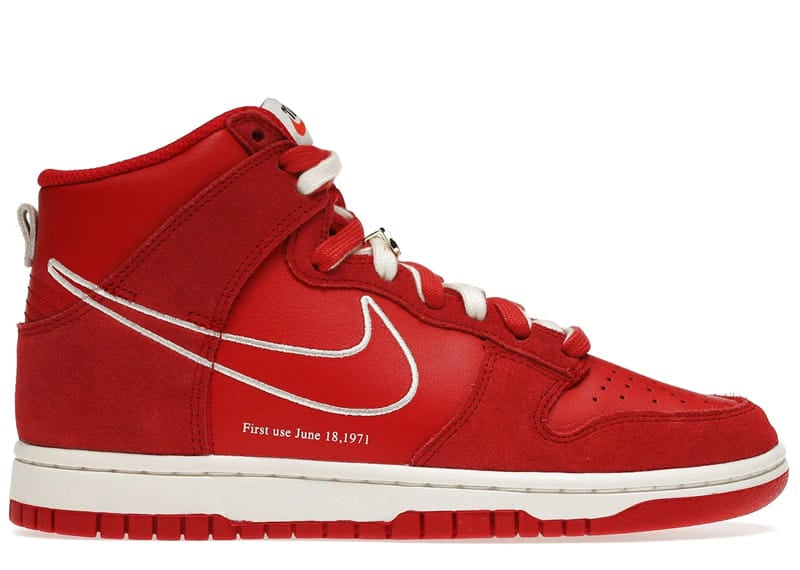 Nike Dunk High SE First Use Pack Red