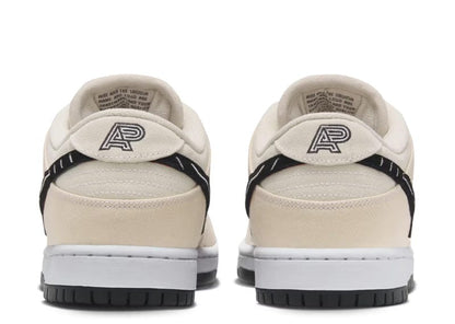 Nike SB Dunk Low Albino & Preto