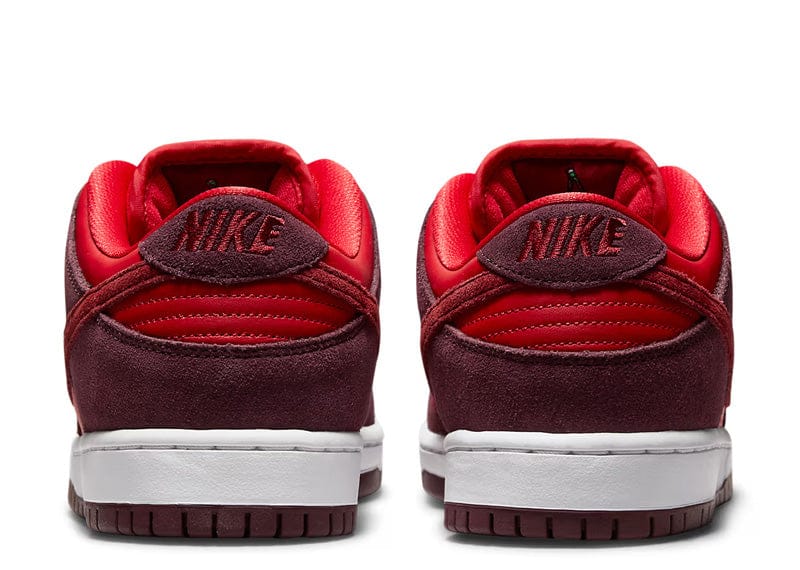 Nike SB Dunk Low Cherry