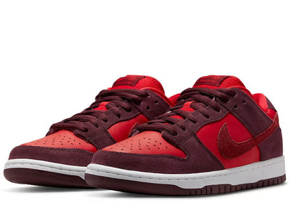 Nike SB Dunk Low Cherry