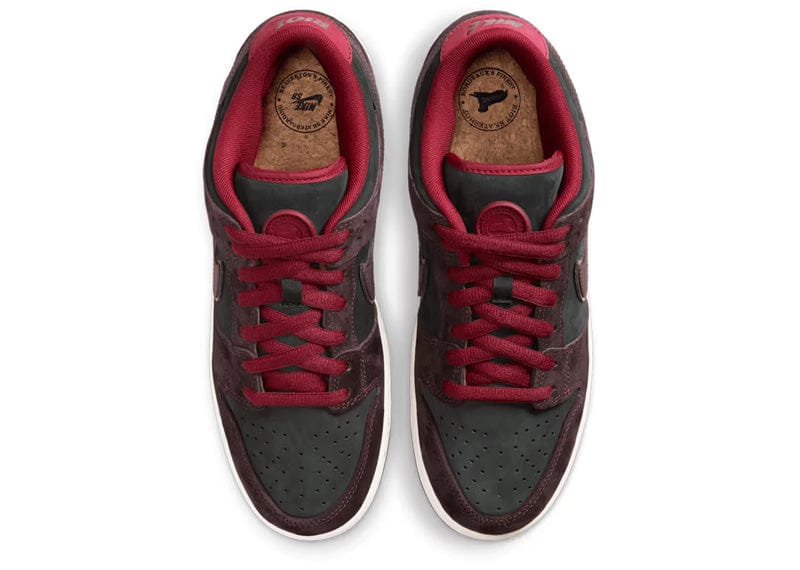 Nike SB Dunk Low Riot Skateshop