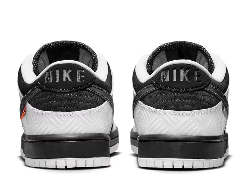 Nike SB Dunk Low TightBooth